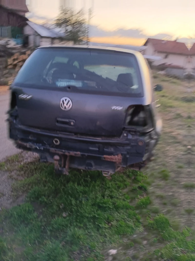 VW Golf 1.9.sdi, снимка 4 - Автомобили и джипове - 52171412