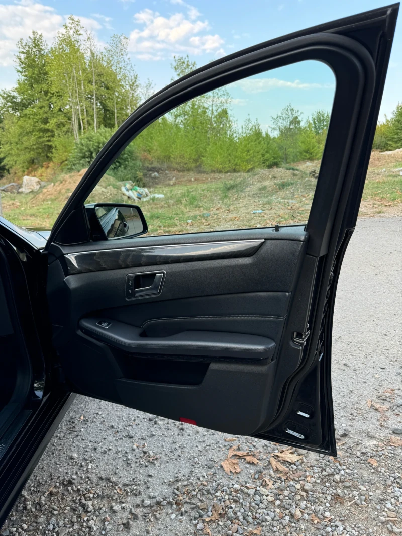 Mercedes-Benz E 220 220CDI, снимка 14 - Автомобили и джипове - 52424329