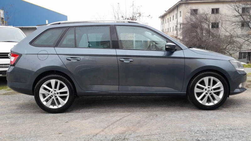 Skoda Fabia 105кс Панорама Кейледсгол, снимка 3 - Автомобили и джипове - 52667747