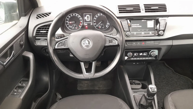 Skoda Fabia 105кс Панорама Кейледсгол, снимка 9 - Автомобили и джипове - 52667747