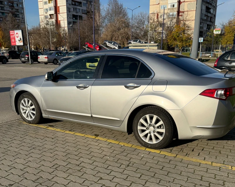 Honda Accord Седан, снимка 5 - Автомобили и джипове - 52710088