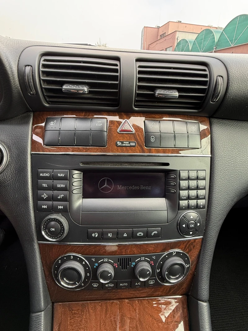 Mercedes-Benz C 220 C220 км реални НОВ ВНОС, снимка 8 - Автомобили и джипове - 53356313