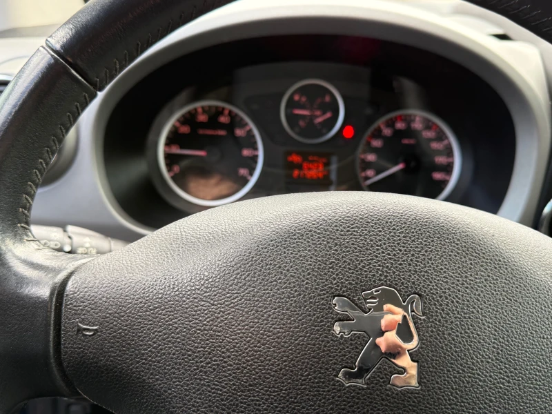 Citroen Berlingo ПЕЖО ПАРТНЕР ПЪТНИЧЕСКИ БЕНЗИН ГАЗ, снимка 13 - Автомобили и джипове - 53559743
