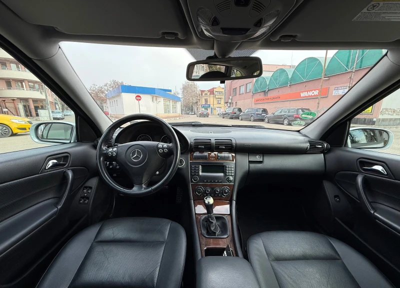 Mercedes-Benz C 220 C220 км реални НОВ ВНОС, снимка 11 - Автомобили и джипове - 53356313