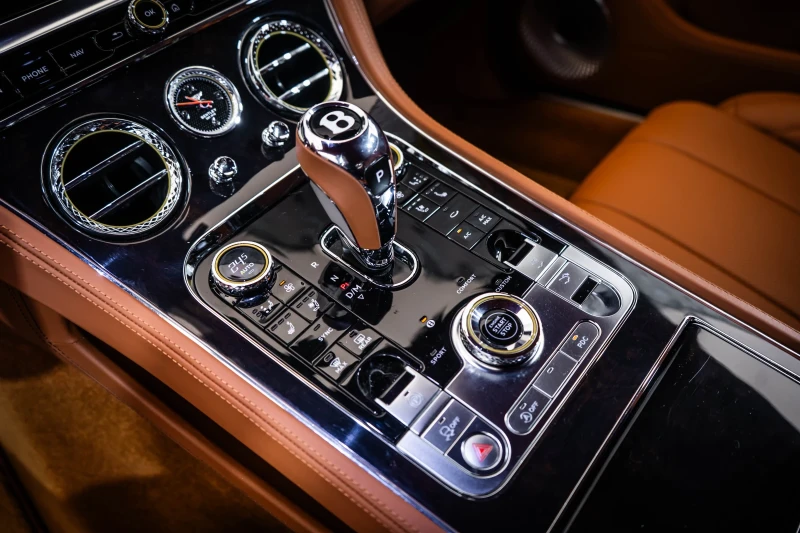 Bentley Continental gt W12 First Edition* Bang&Olufsen* Лизинг, снимка 9 - Автомобили и джипове - 52823355