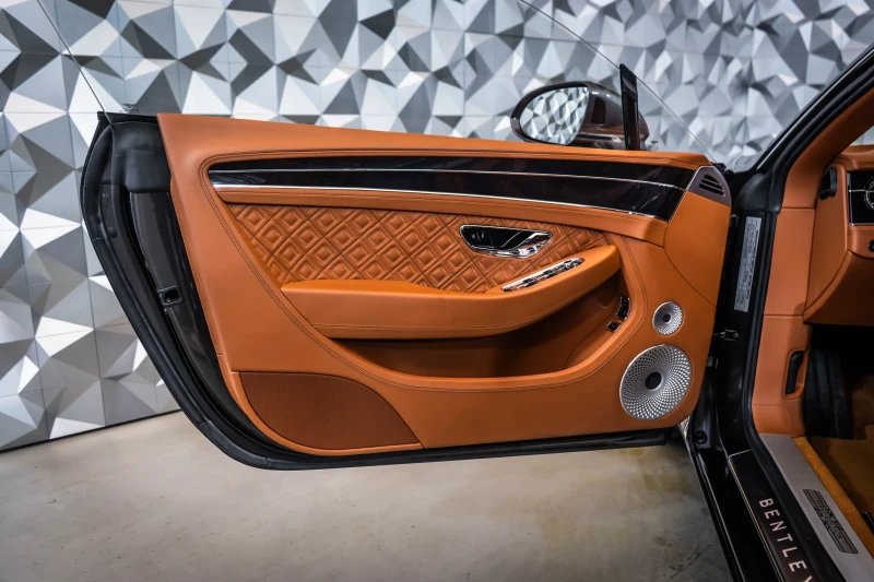 Bentley Continental gt W12 First Edition* Bang&Olufsen* Лизинг, снимка 7 - Автомобили и джипове - 52823355