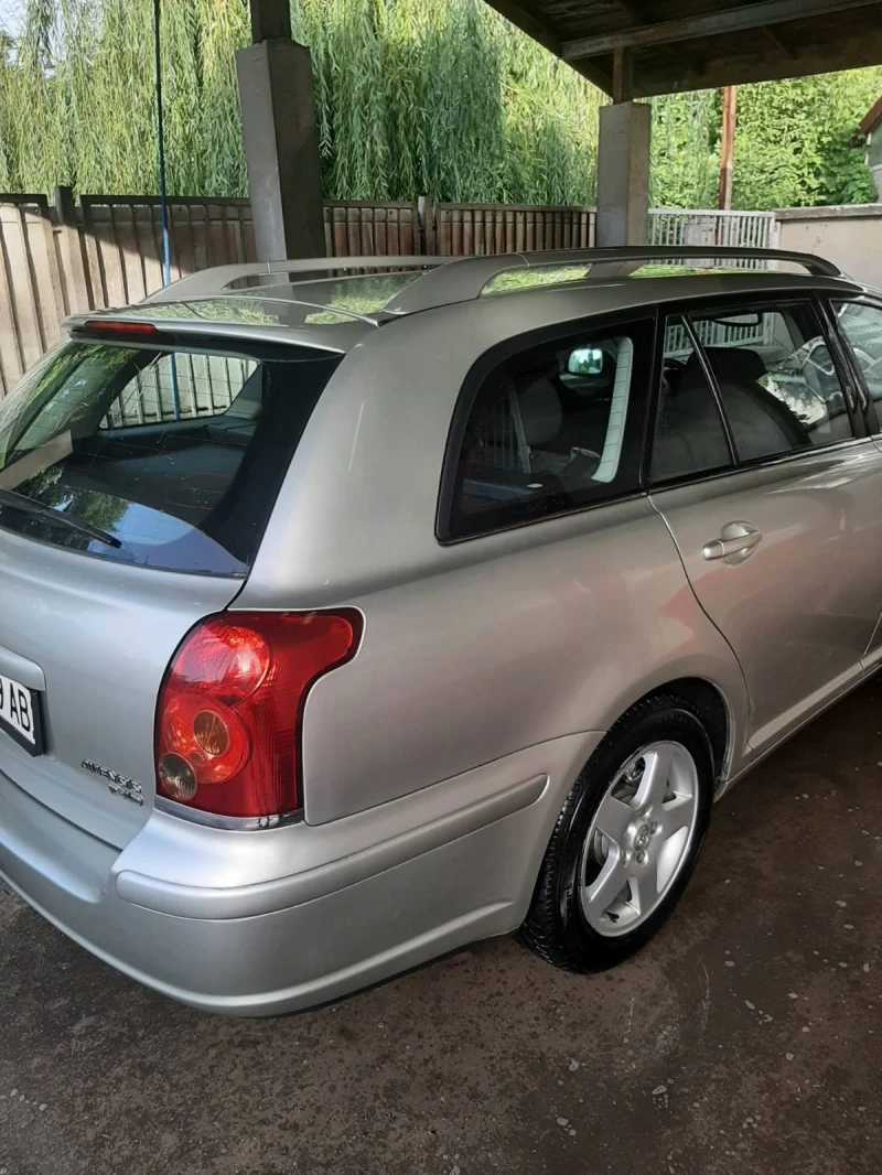 Toyota Avensis, снимка 4 - Автомобили и джипове - 53234659