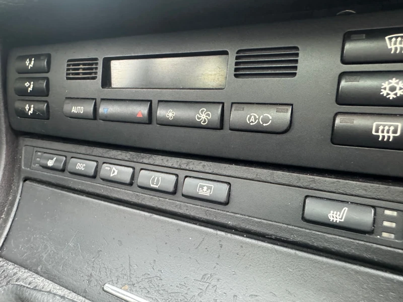 BMW 320 150HP FACELIFT, снимка 12 - Автомобили и джипове - 53447536