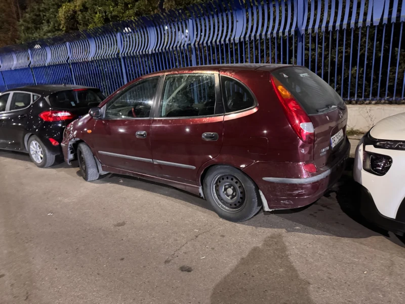 Nissan Almera tino, снимка 3 - Автомобили и джипове - 53526415