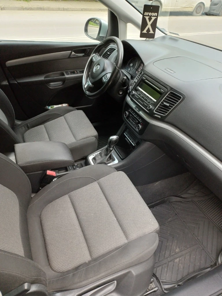 VW Sharan, снимка 9 - Автомобили и джипове - 55398660