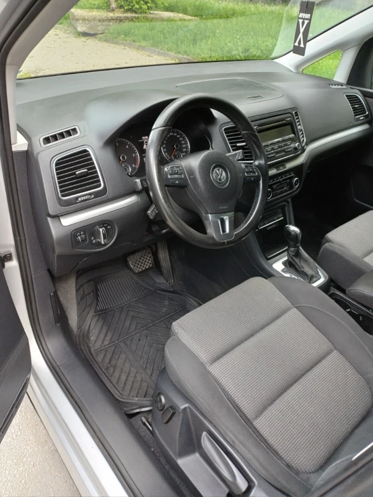 VW Sharan, снимка 8 - Автомобили и джипове - 55398660