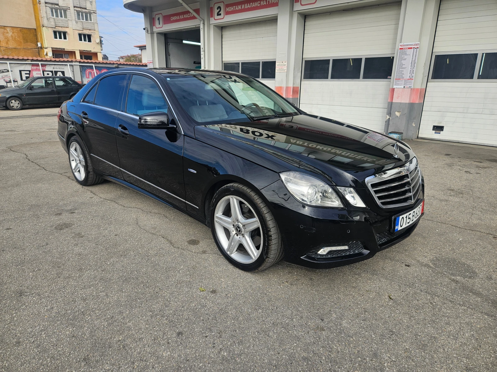 Mercedes-Benz E 350 CDI-BlueEfficiency-Avantgarde-Harman-Kardon - изображение 7