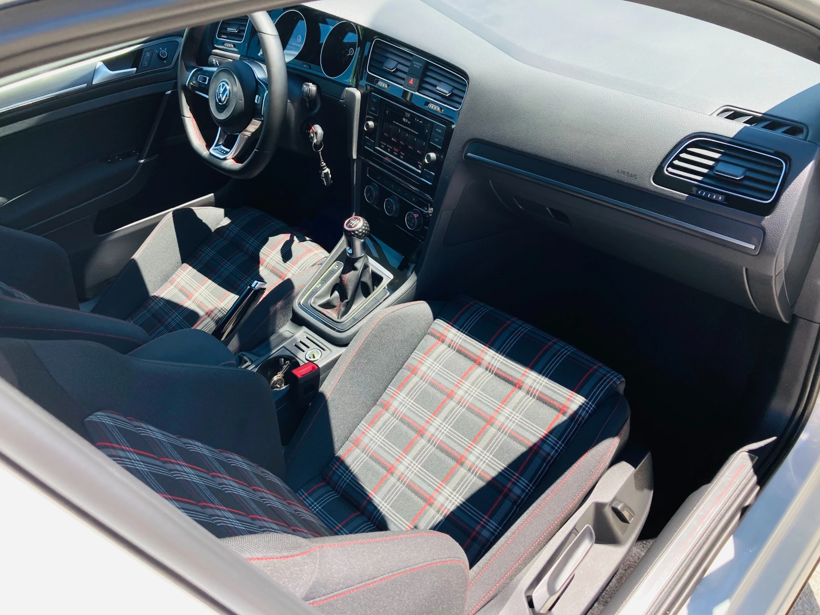 VW Golf 7.5 GTI 2.0 TSI PP | Mobile.bg � ����������� 13