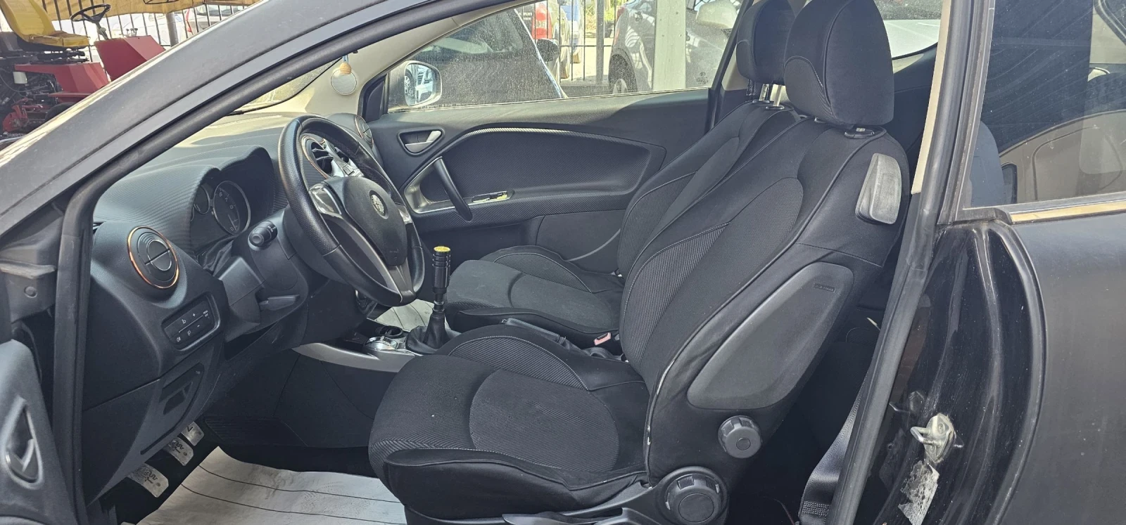 Alfa Romeo MiTo 1.4i turbo 155kc - изображение 4