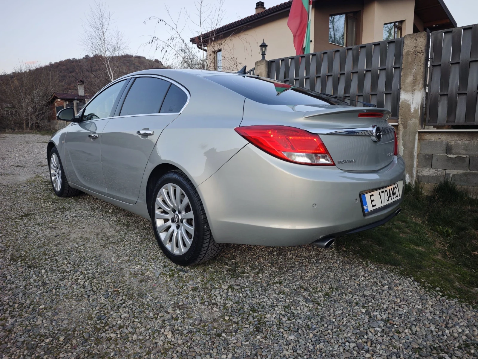 Opel Insignia Cosmo 2.0T 4x4, снимка 4 - Автомобили и джипове - 53850031