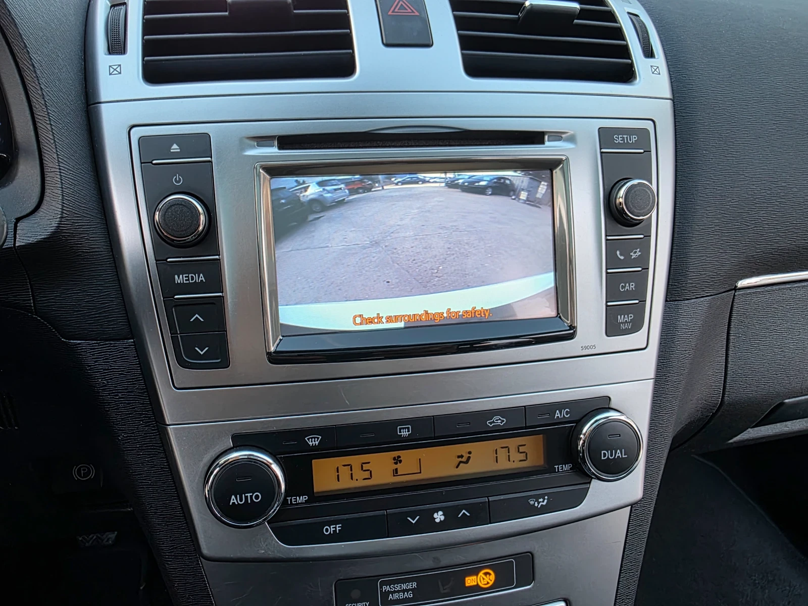 Toyota Avensis 2.0 D4D  Navi  | Mobile.bg   12