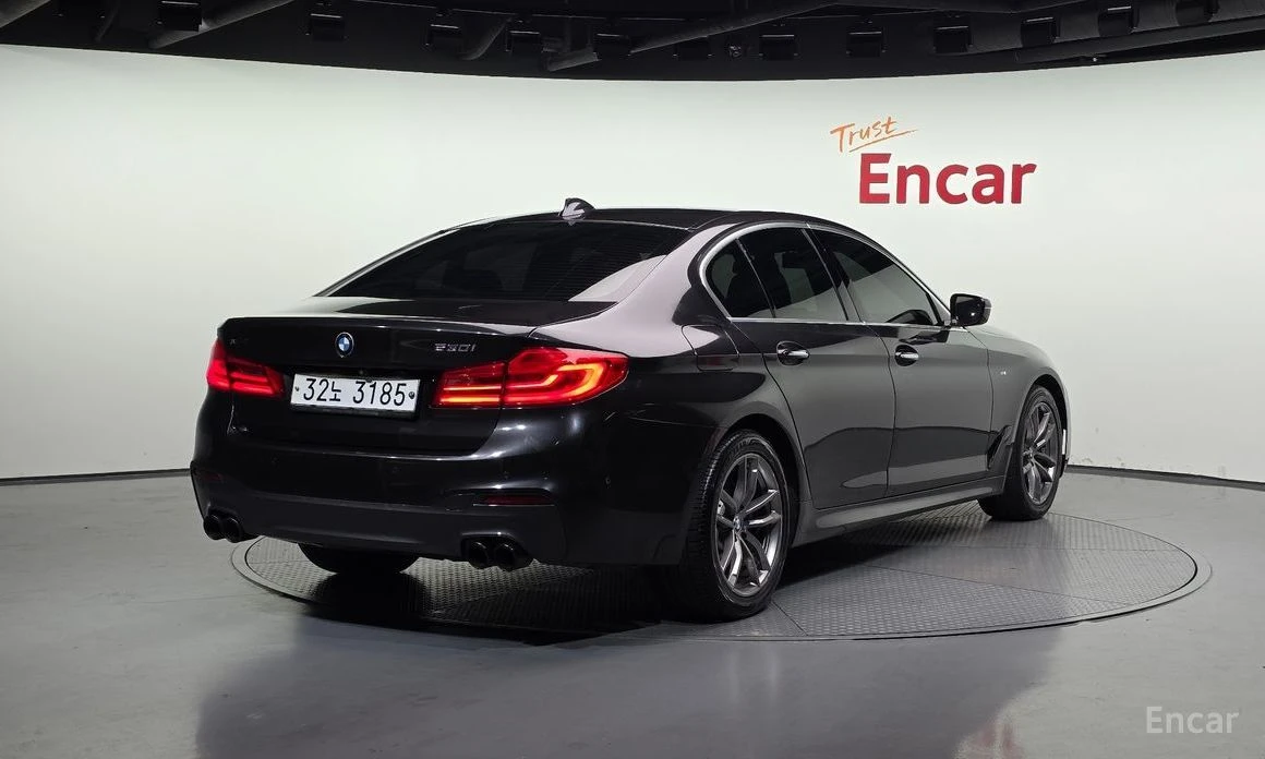 BMW 330  - изображение 2