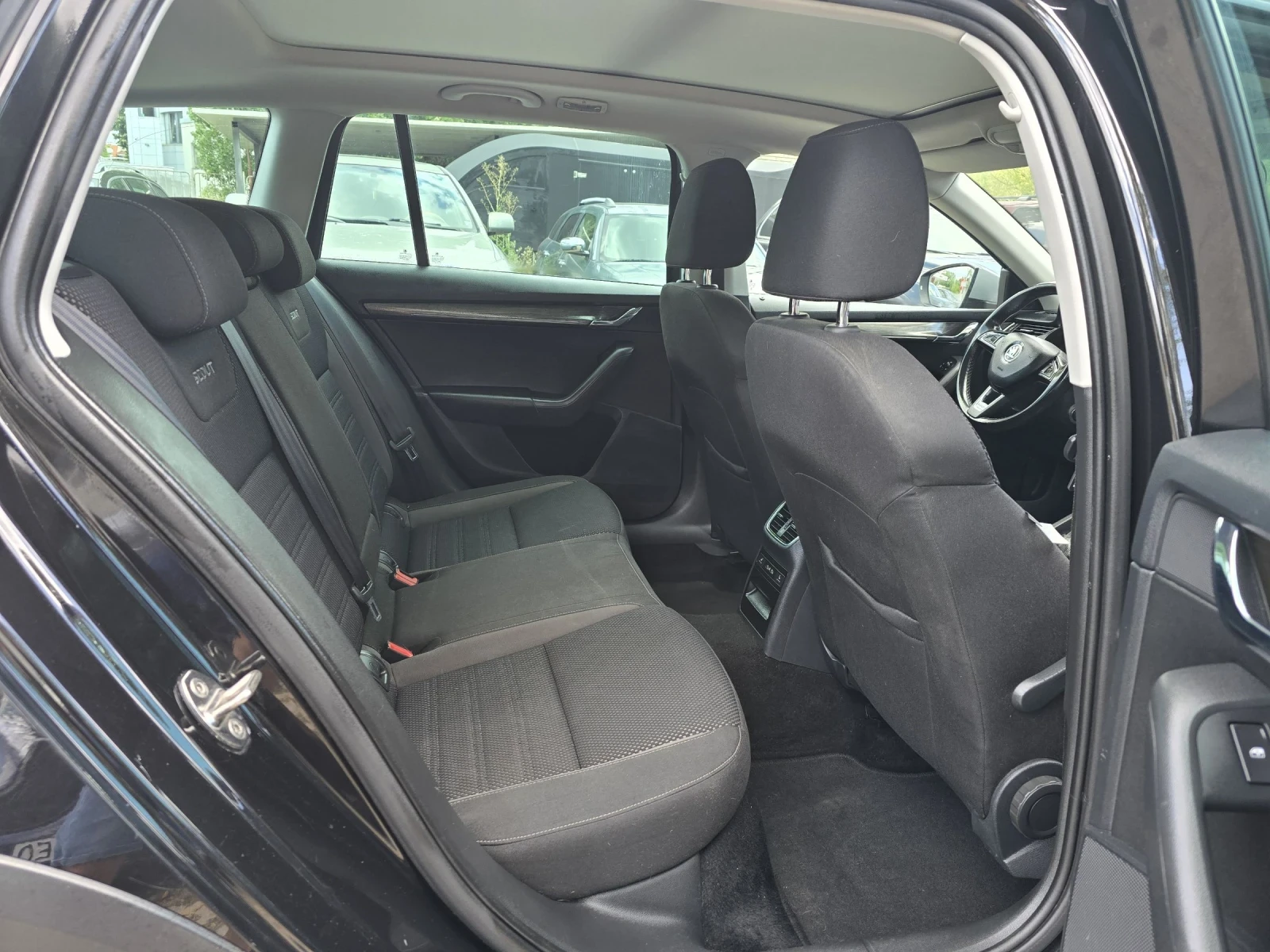 Skoda Octavia 2 0TDI/SCOUT/4X4//// | Mobile.bg   11