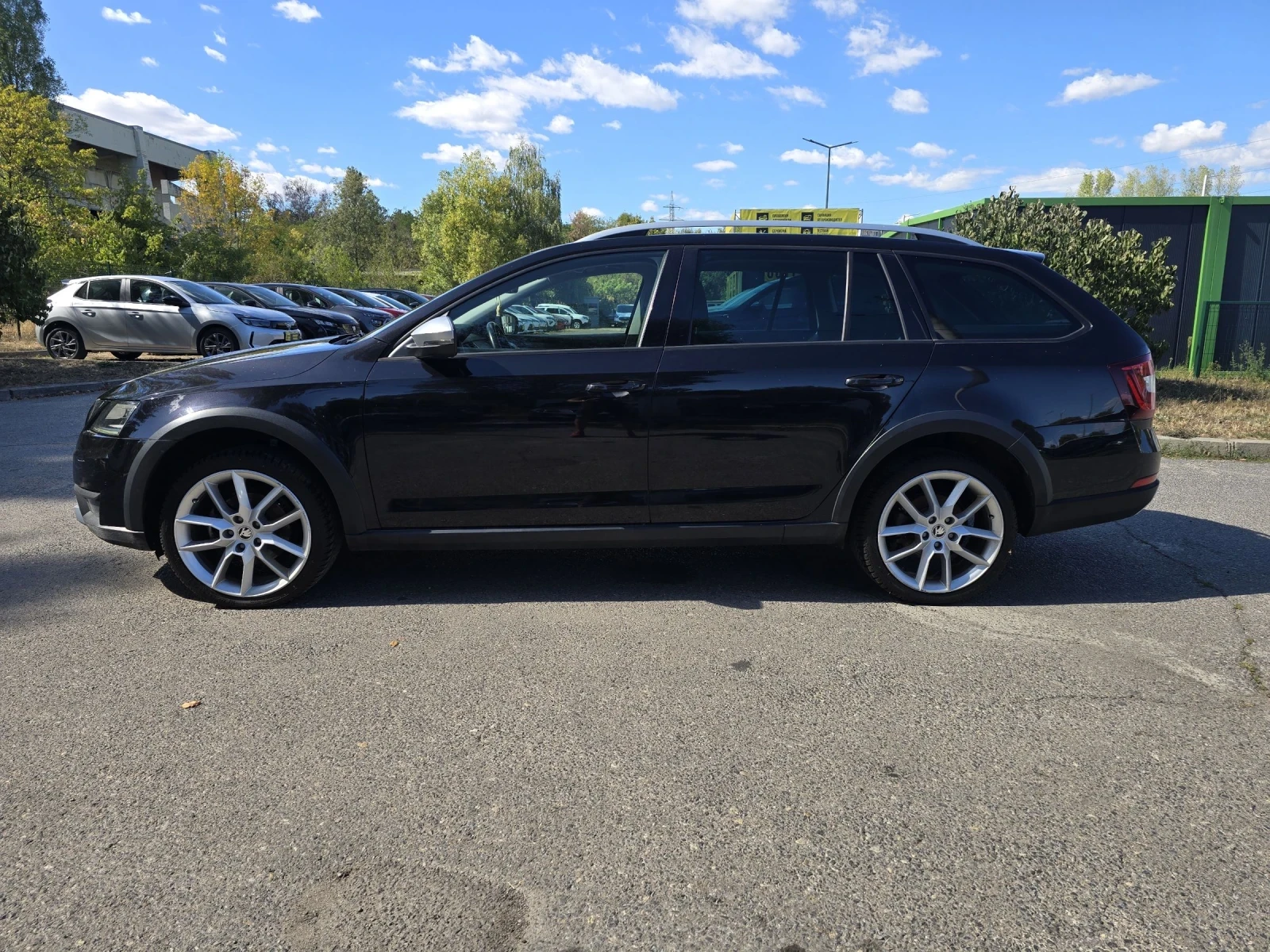 Skoda Octavia 2 0TDI/SCOUT/4X4/АВТОМАТИК/ПАНОРАМА/ЛЕД/КОЖА - изображение 8