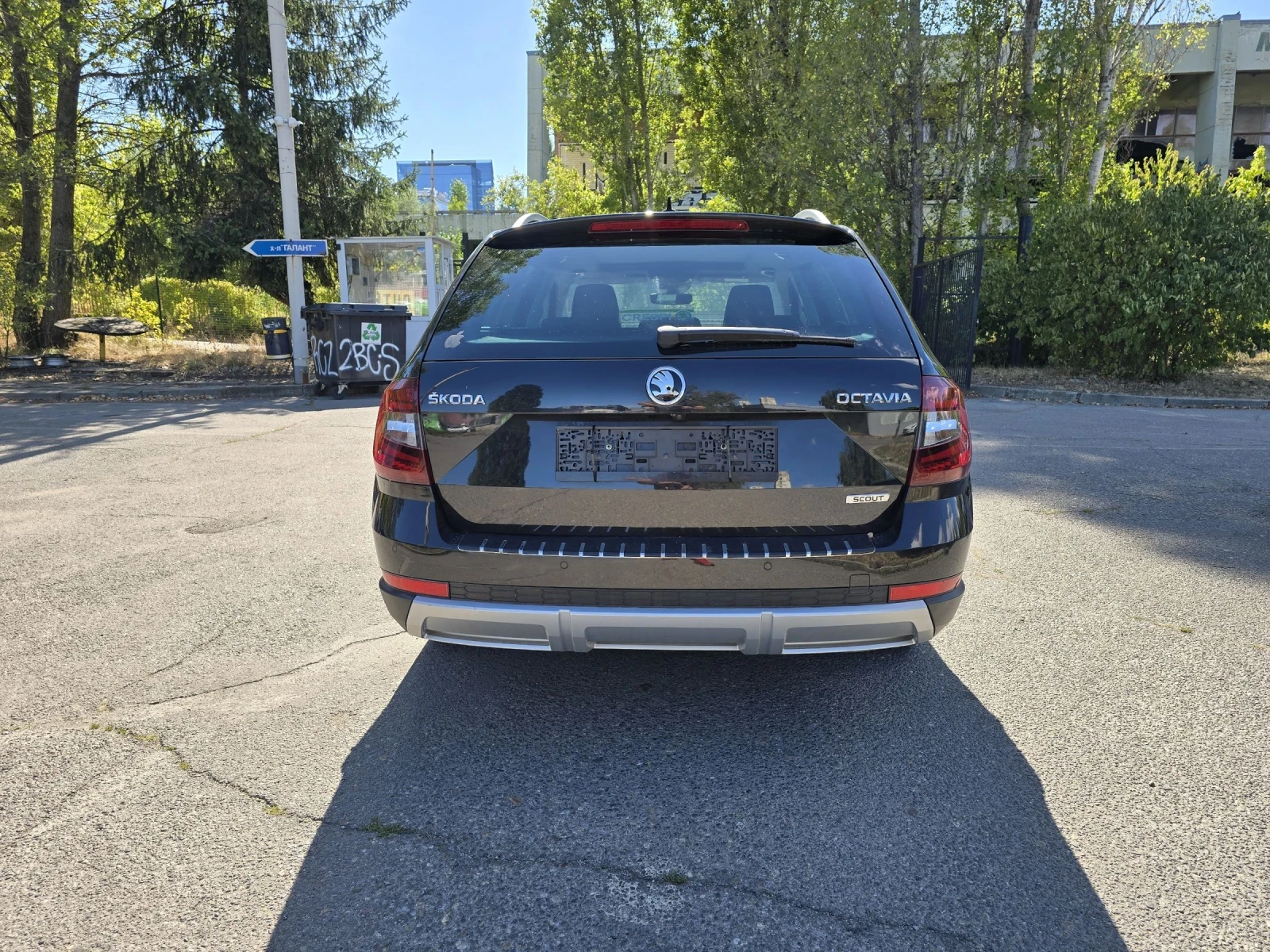 Skoda Octavia 2 0TDI/SCOUT/4X4/АВТОМАТИК/ПАНОРАМА/ЛЕД/КОЖА - изображение 6
