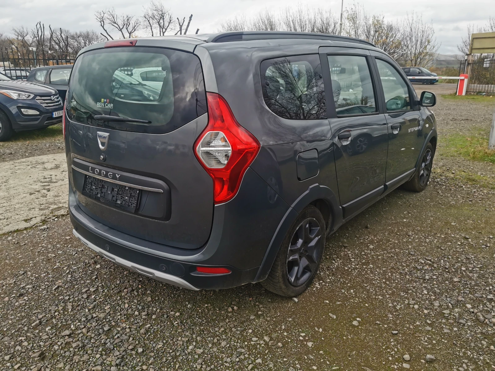 Dacia Lodgy 1, 6i GPL-Stepway - изображение 5
