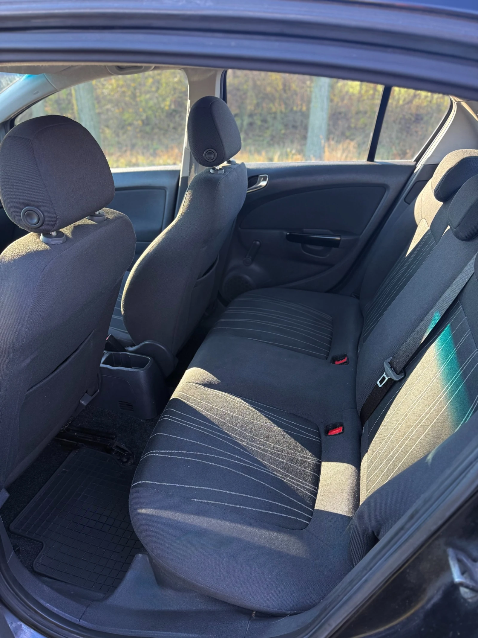 Opel Corsa  - изображение 6