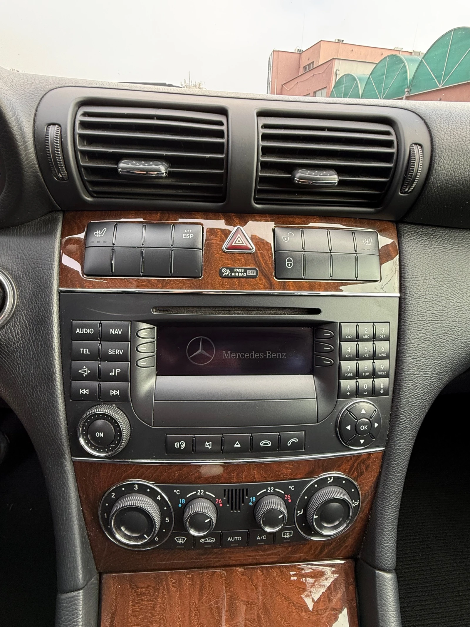 Mercedes-Benz C 220 C220 км реални НОВ ВНОС - изображение 8