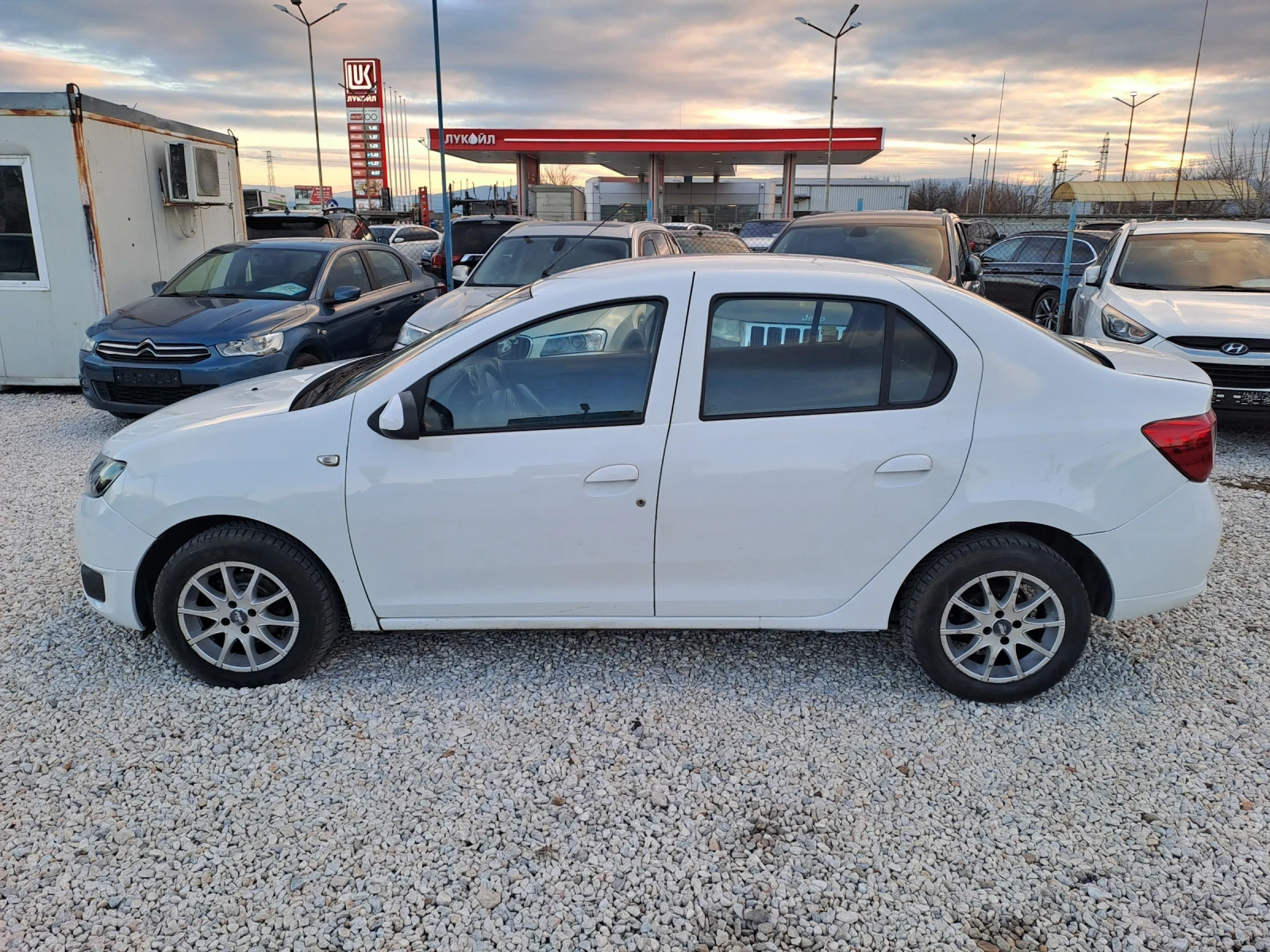 Dacia Logan 1, 2i, ГАЗ, 75кс, Климатик - изображение 4