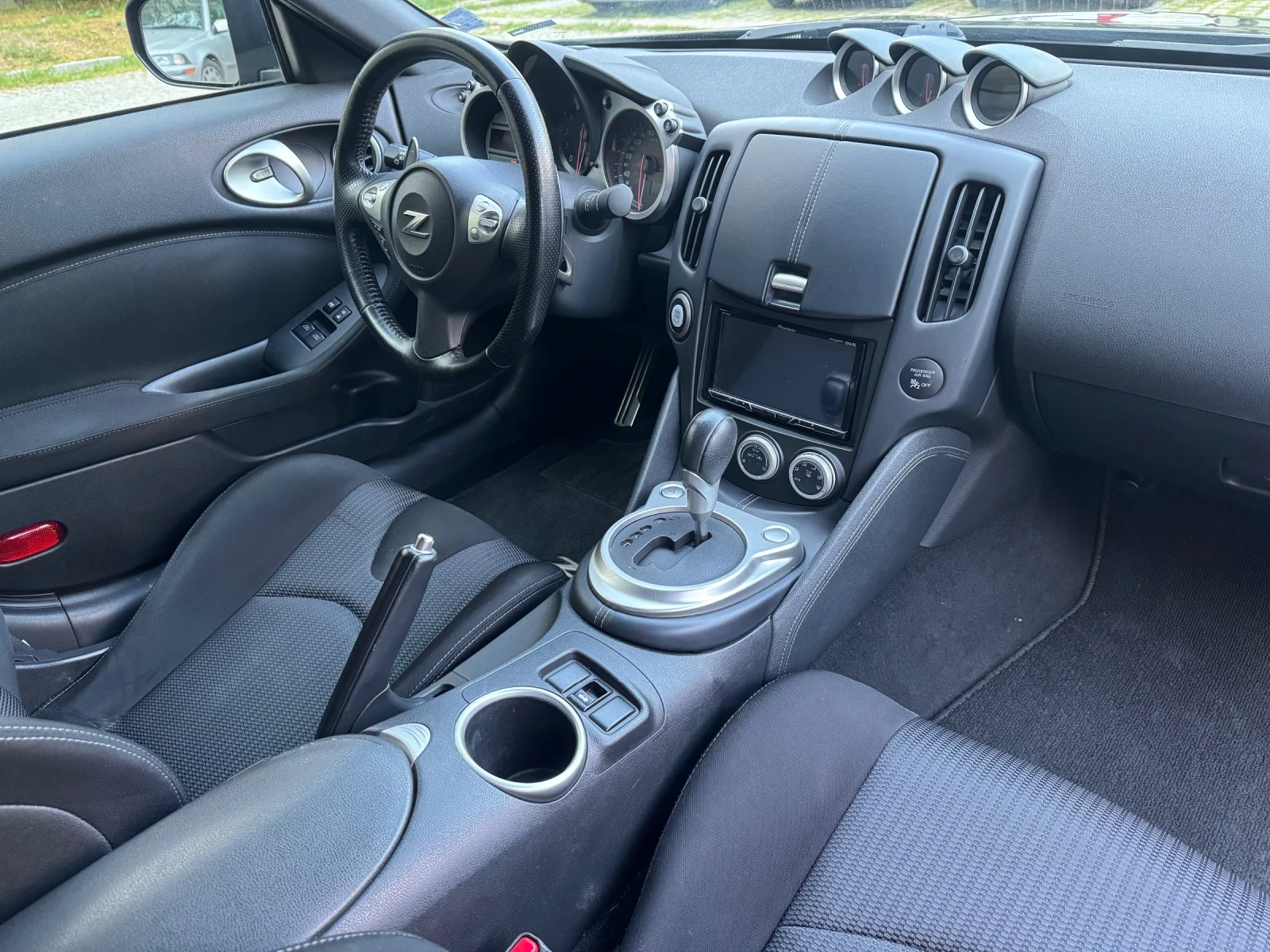 Nissan 370Z SPORT, снимка 14 - Автомобили и джипове - 53447536