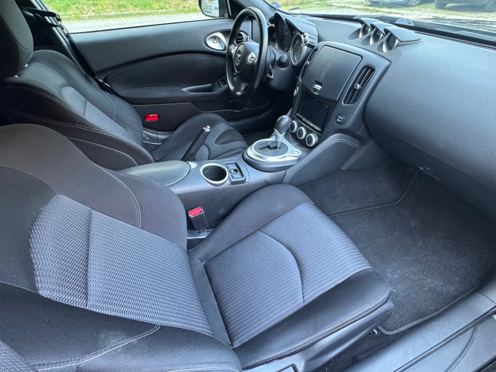 Nissan 370Z SPORT, снимка 15 - Автомобили и джипове - 53447536