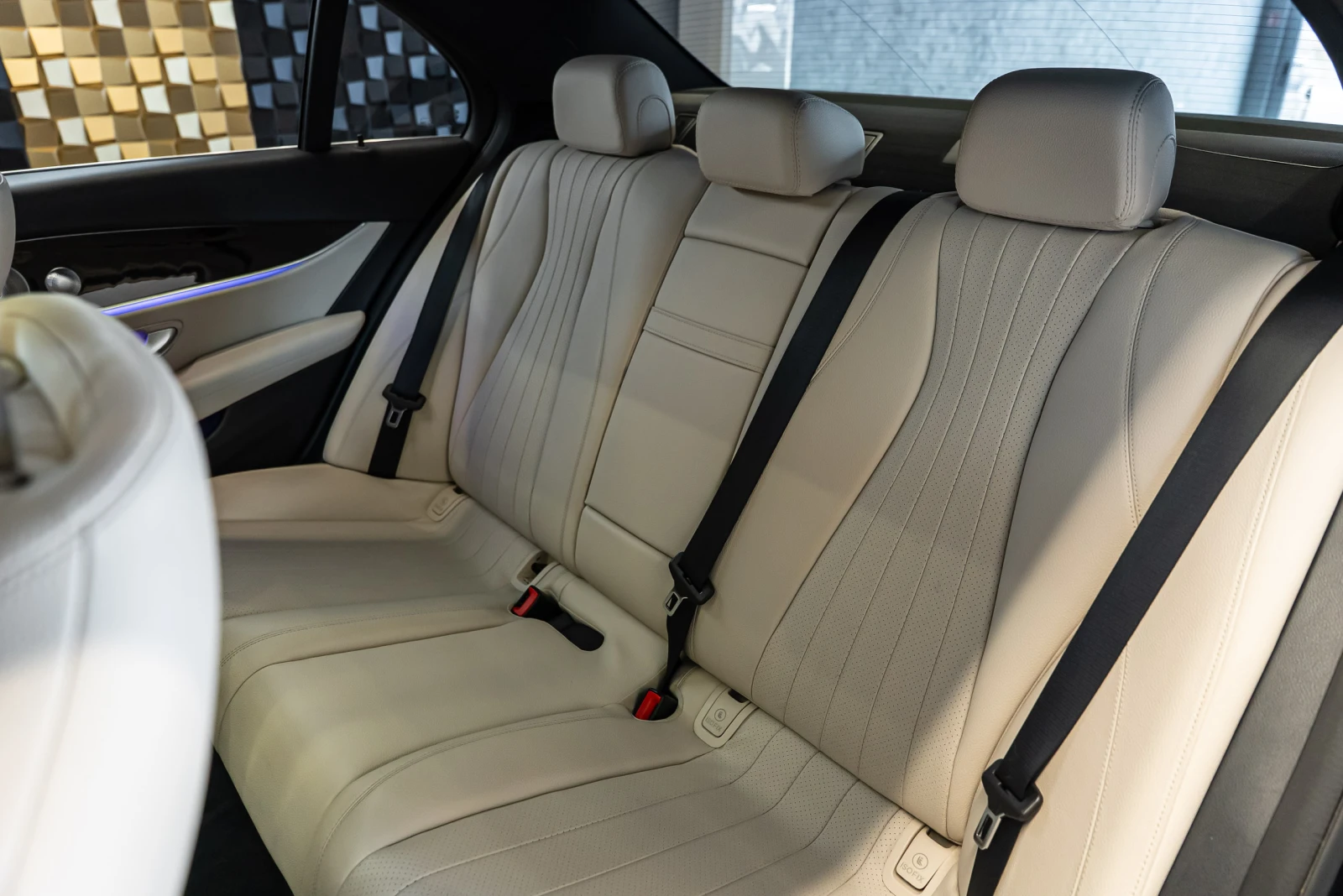 Mercedes-Benz E 300 AMG Pack | Mobile.bg � ����������� 17