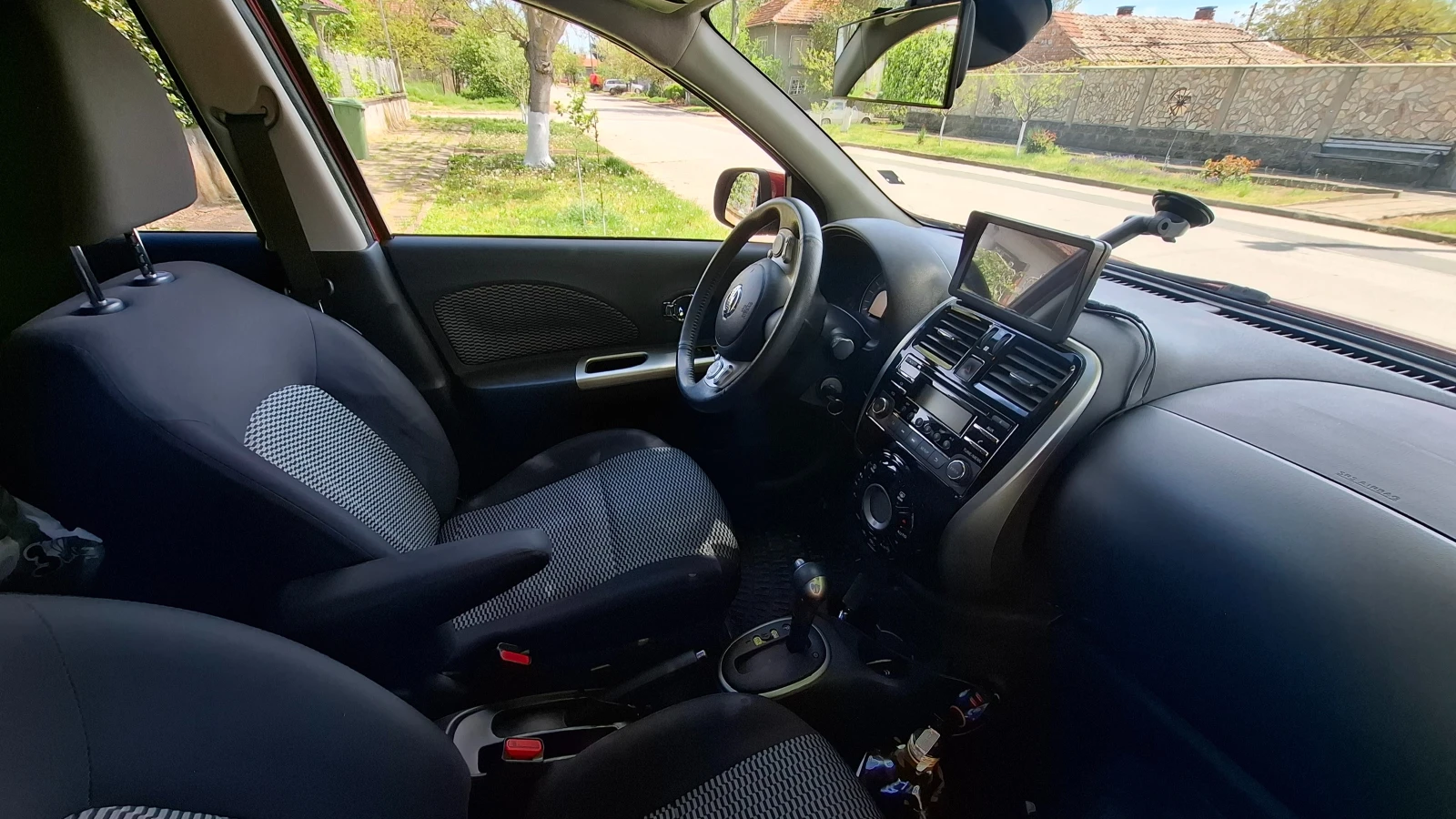 Nissan Micra, снимка 14 - Автомобили и джипове - 54128750