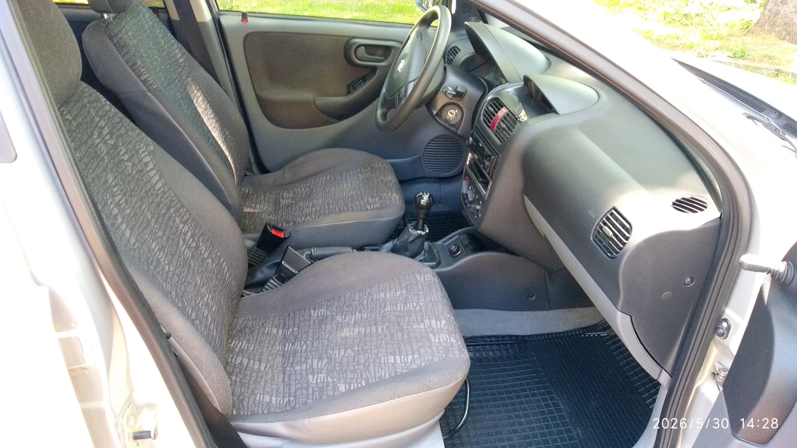 Opel Corsa 1.2 Comfort, снимка 13 - Автомобили и джипове - 54722558