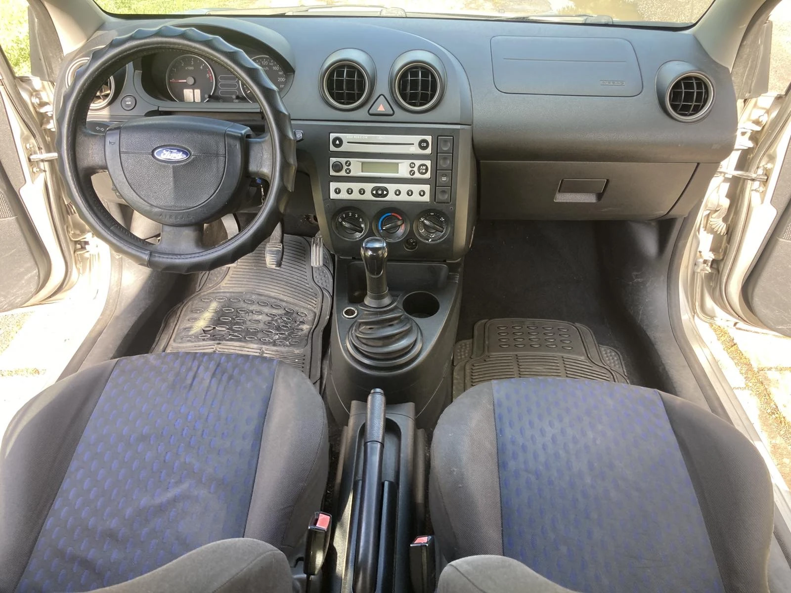 Ford Fiesta 1.4TDCi, снимка 14 - Автомобили и джипове - 54750547