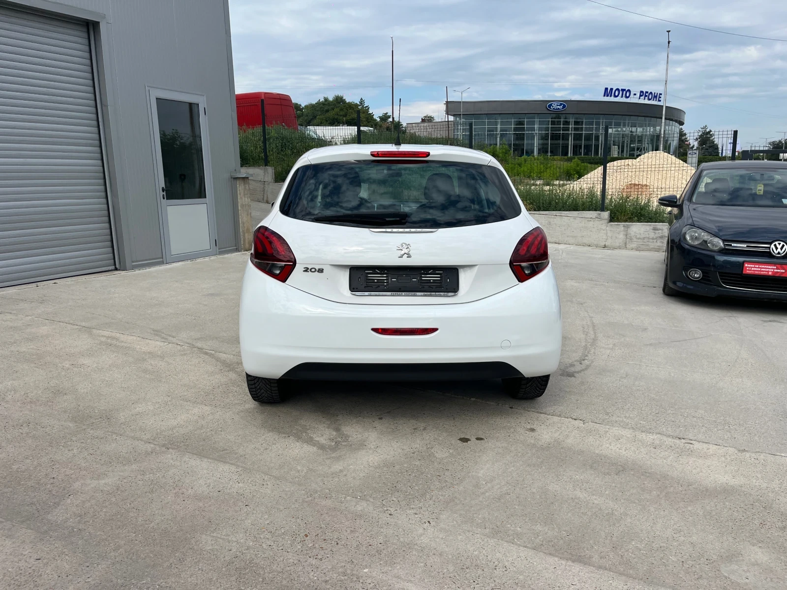 Peugeot 208 1.5hdi, снимка 7 - Автомобили и джипове - 55374047