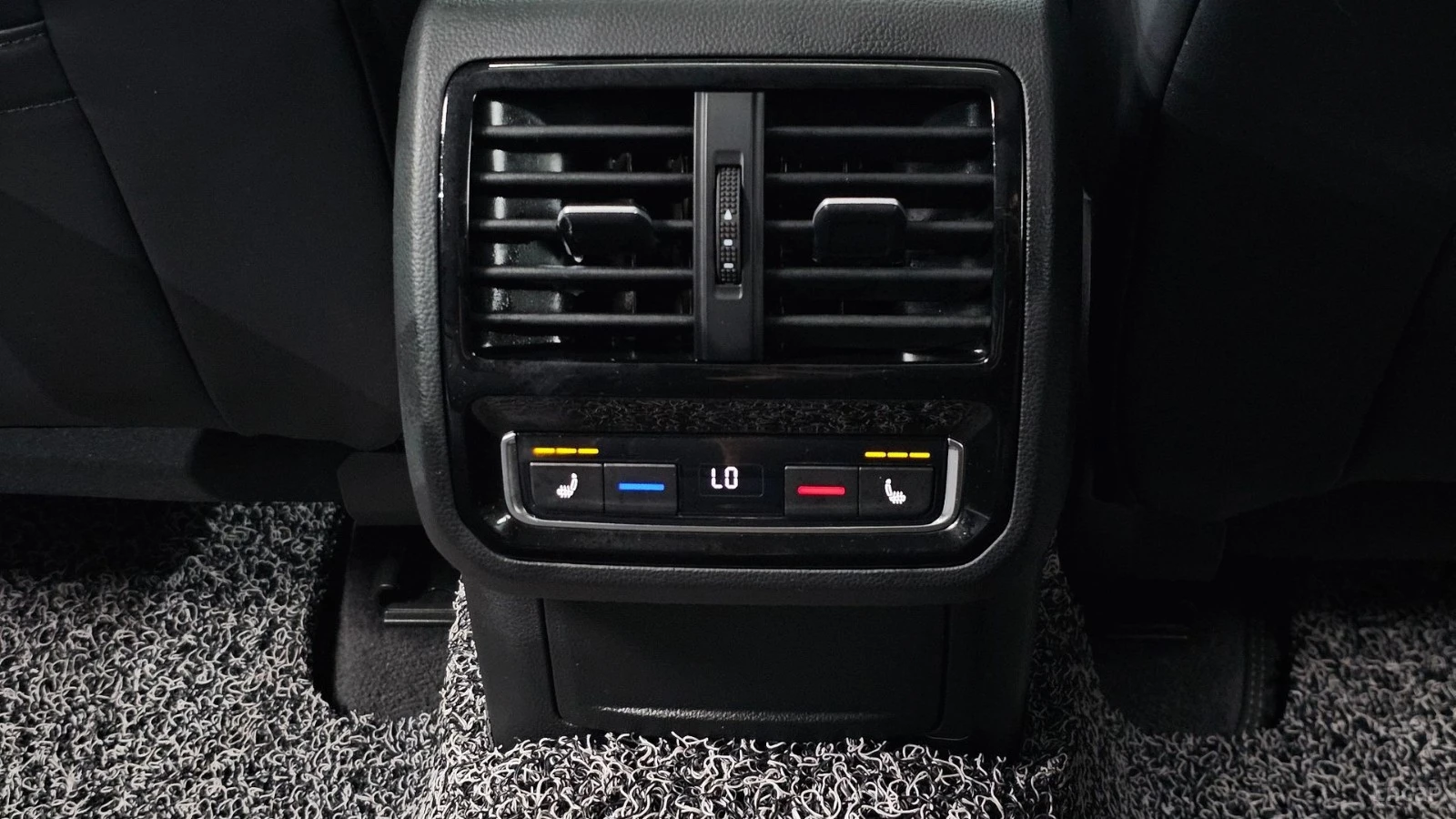 VW Arteon PRESTIGE Автокредит Цена до България, снимка 13 - Автомобили и джипове - 55486907