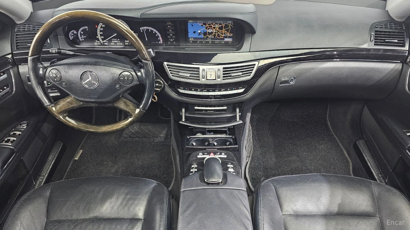 Mercedes-Benz S 350 BLUETEC* ПОДГР* ОБДУХВ* PANO* ХЕДЪП* АВТОКРЕДИТ* , снимка 6 - Автомобили и джипове - 55619734