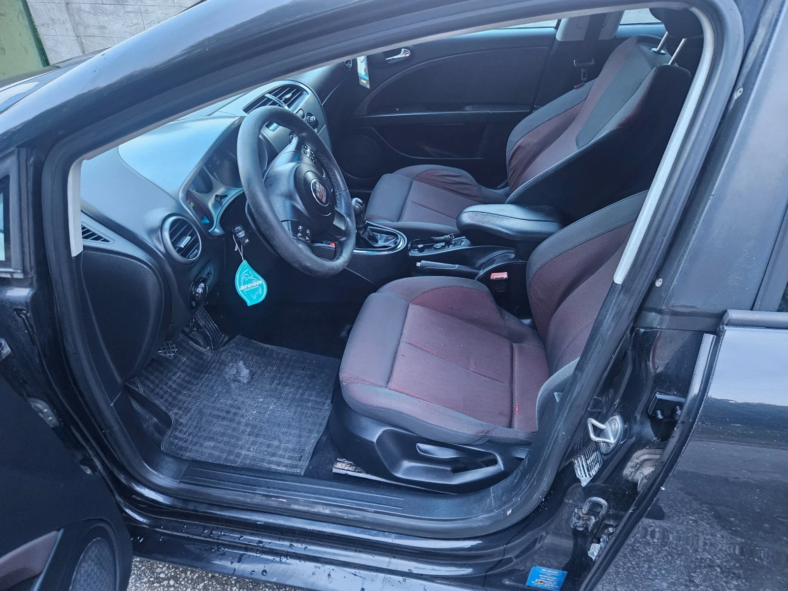 Seat Leon, снимка 3 - Автомобили и джипове - 55838857