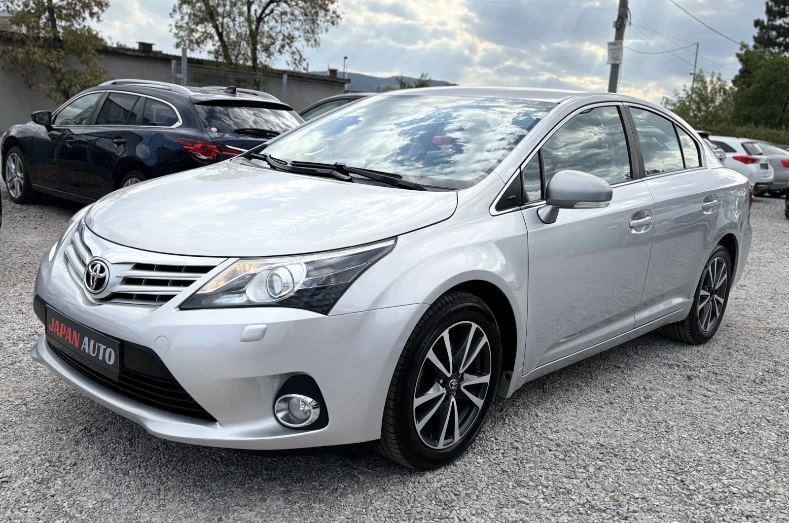 Toyota Avensis 2.0 D-4D ALCANTARA ���! � ��������!  | Mobile.bg � ����������� 1