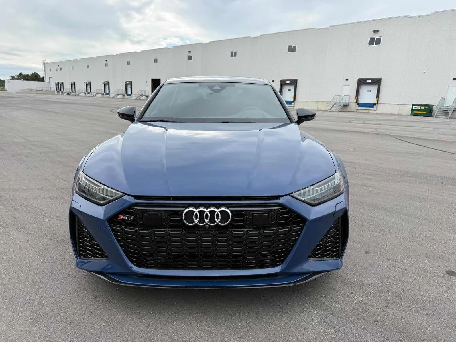 Audi Rs7 * 4.0 TFSI quattro * CARFAX * ОПЦИЯ ЗА ФИНАНСИРАНЕ, снимка 6 - Автомобили и джипове - 55979533