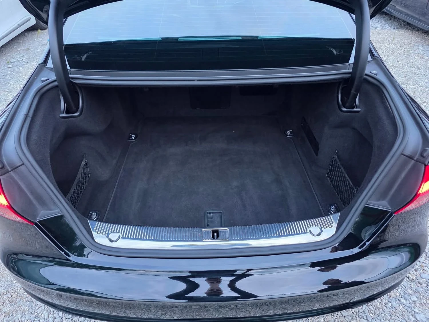 Audi A8 3.0TDI 262K.C. / MATRIX / FULL / B&O / КАМЕРА / , снимка 16 - Автомобили и джипове - 56280688