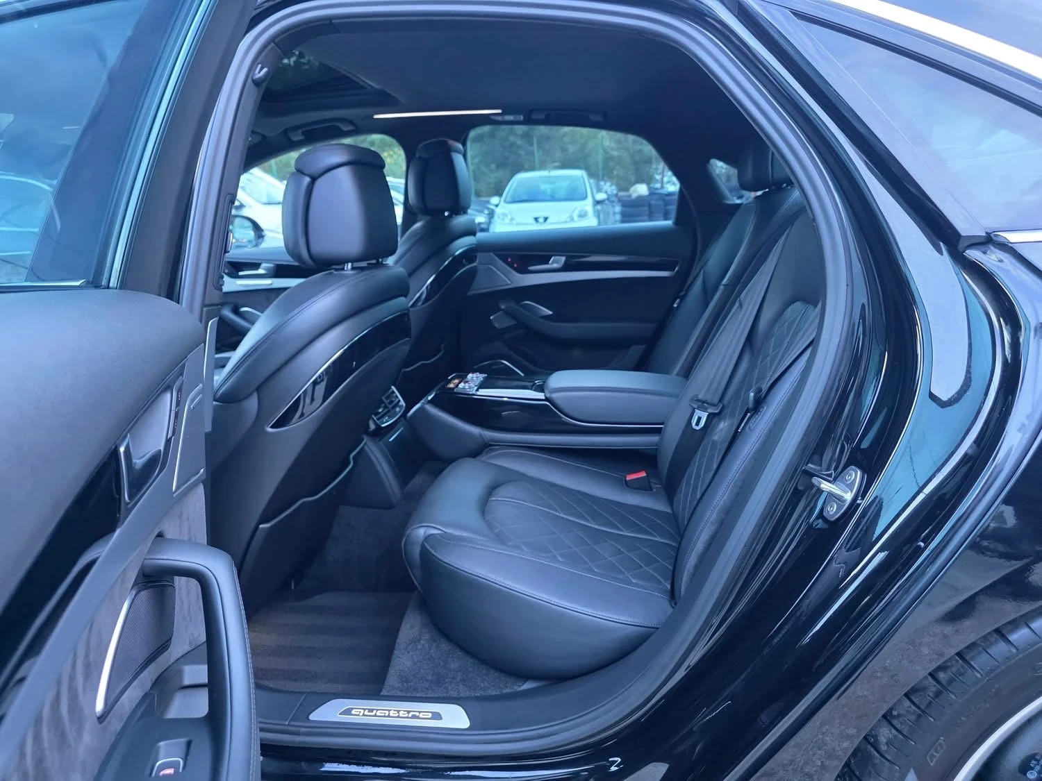 Audi A8 3.0TDI 262K.C. / MATRIX / FULL / B&O / КАМЕРА / , снимка 9 - Автомобили и джипове - 56280688
