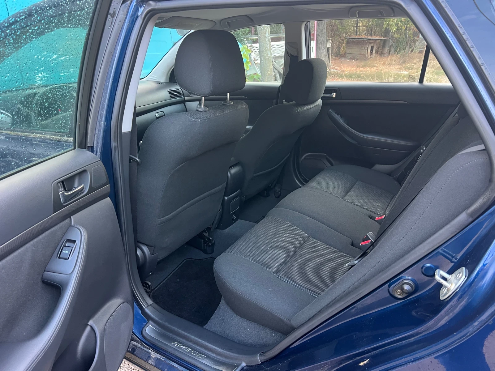 Toyota Avensis 1.8i ��� .. ����  | Mobile.bg � ����������� 13
