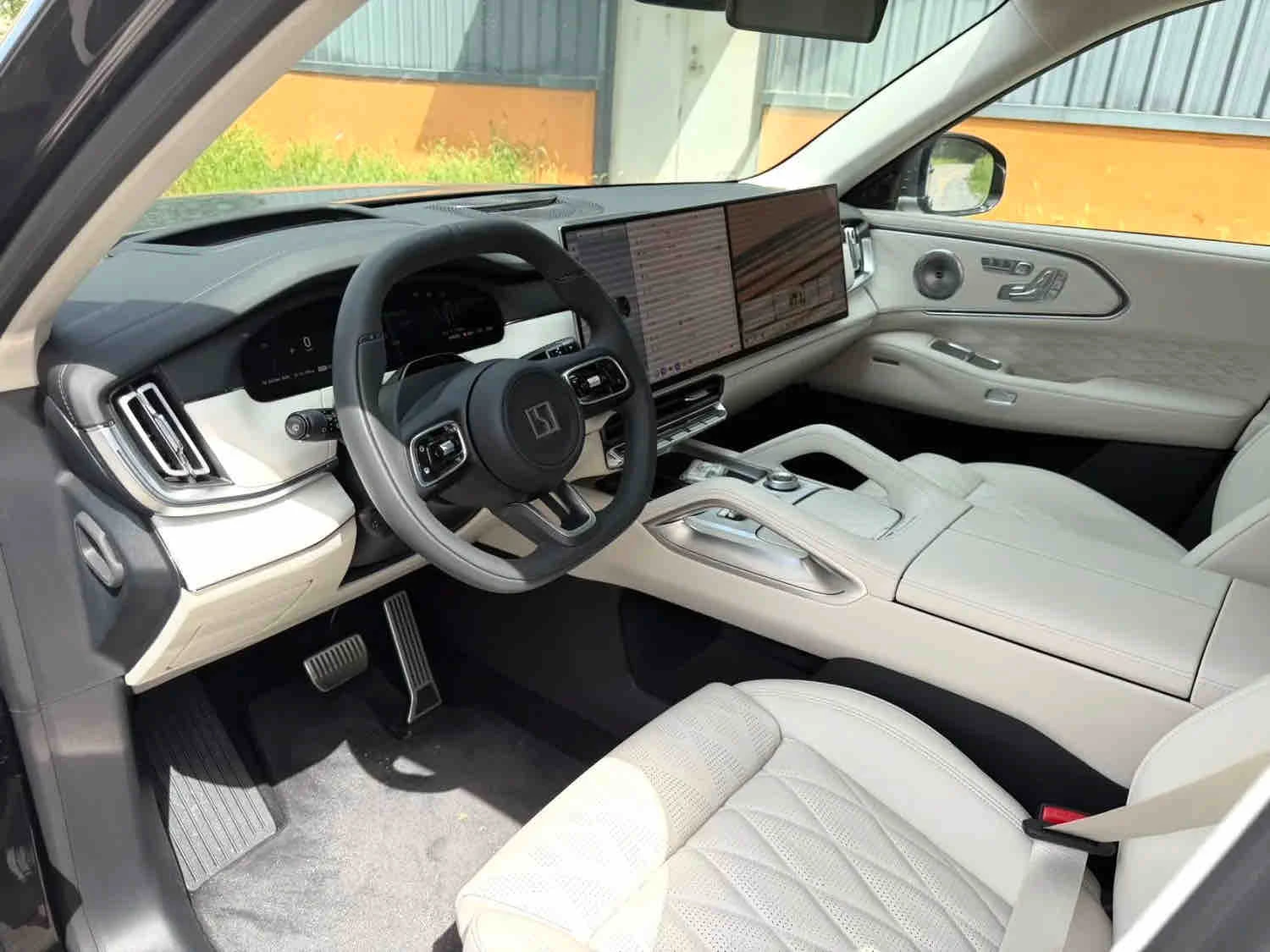 Zeekr 9X 8X ULTRA+ | 70 kWh | 898 �.�. | AWD 4X4 | FULL  | Mobile.bg � ����������� 8