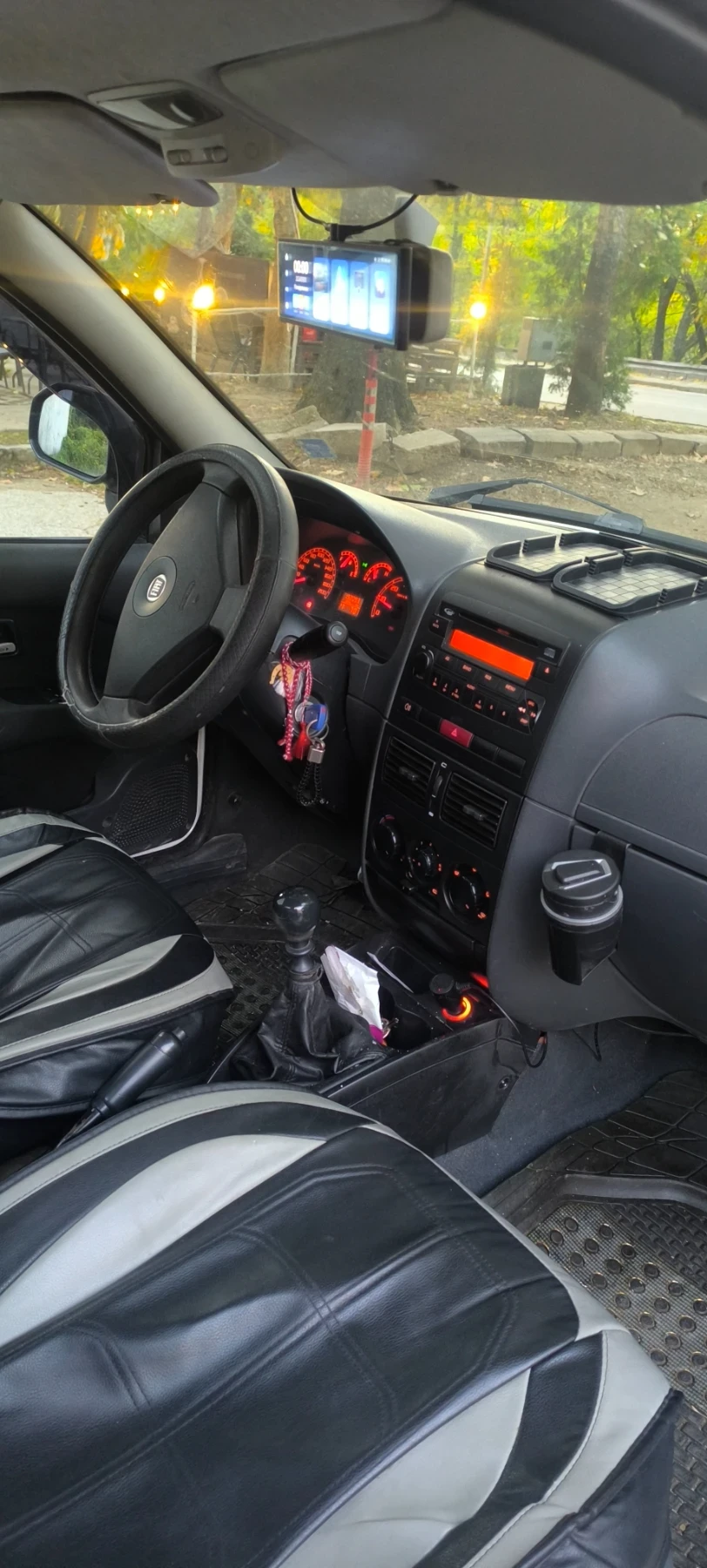 Fiat Strada, снимка 12 - Автомобили и джипове - 56547591