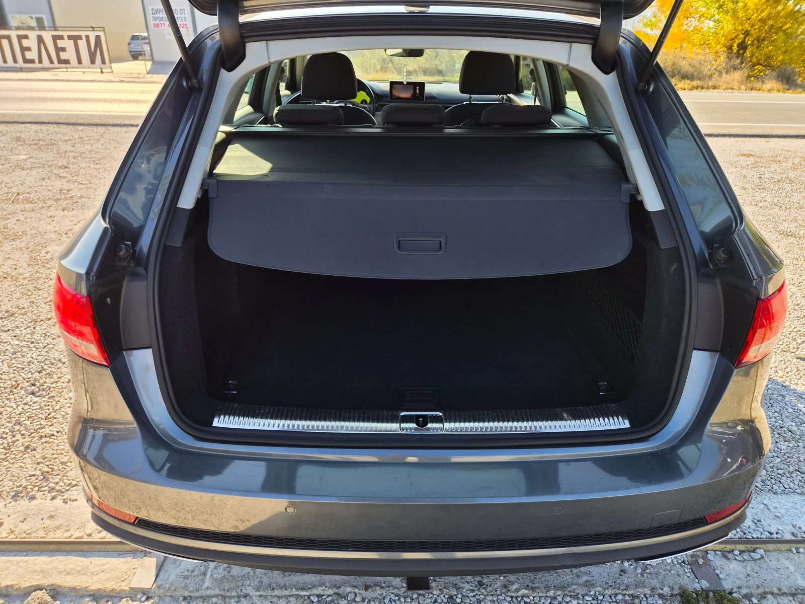 Audi A4 2.0 TDI, снимка 9 - Автомобили и джипове - 56598271