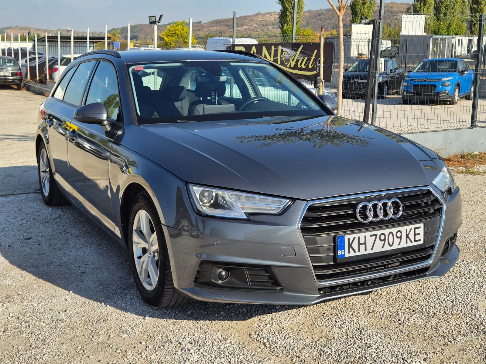 Audi A4 2.0 TDI, снимка 2 - Автомобили и джипове - 56598271