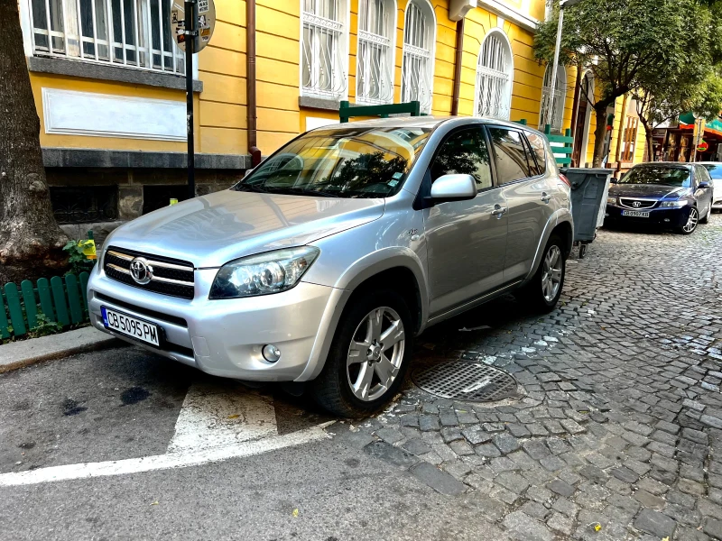 Toyota Rav4 2.2 177hp , снимка 1 - Автомобили и джипове - 48230712