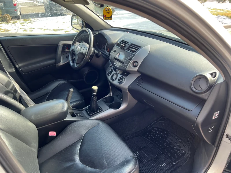 Toyota Rav4 2.2 Dcat Keyless Go, снимка 10 - Автомобили и джипове - 48724962