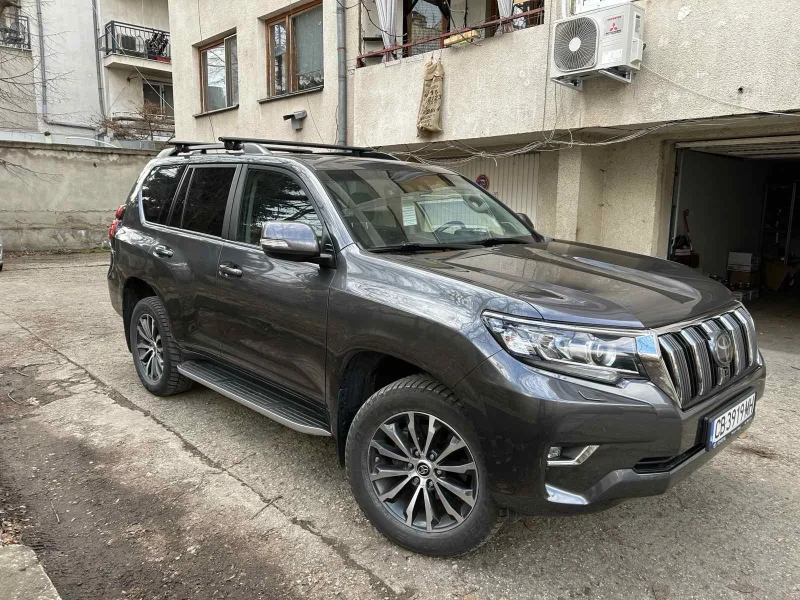 Toyota Land cruiser Luxury Premium Гаранционен, снимка 5 - Автомобили и джипове - 48881934